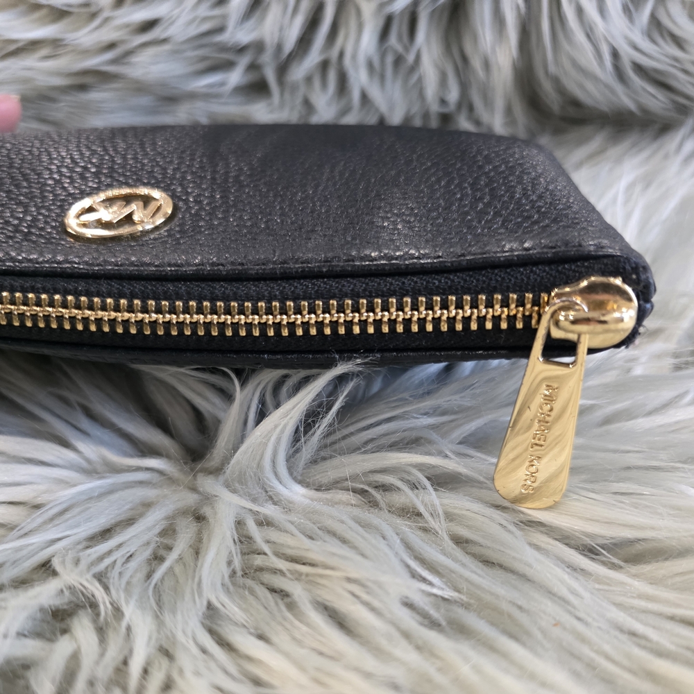Michael Kors Black Pebbled Leather Clutch - Picture 9 of 13